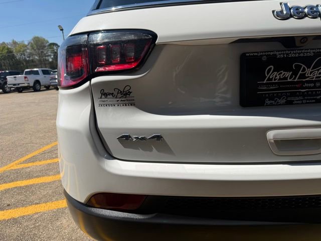 Used 2025 Jeep Compass Sport image 8