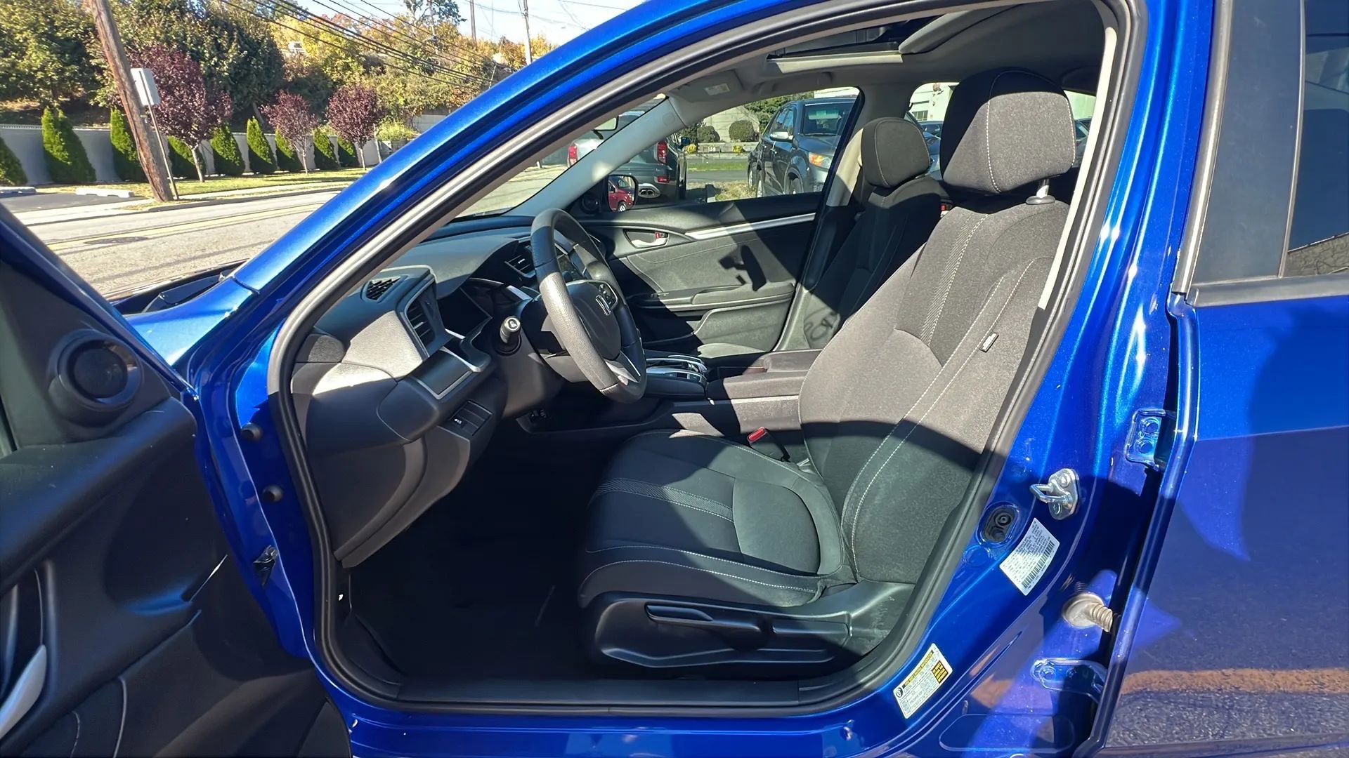 Used 2018 Honda Civic EX image 25