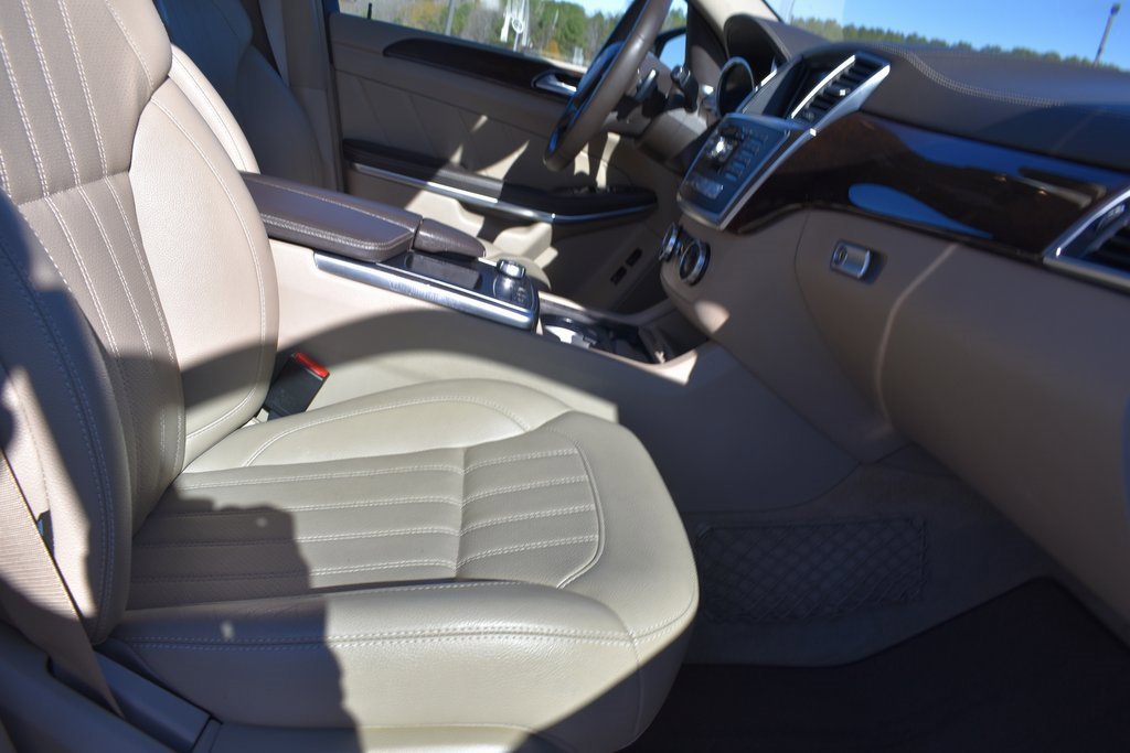 Used 2014 Mercedes-Benz GL 450 4MATIC image 8