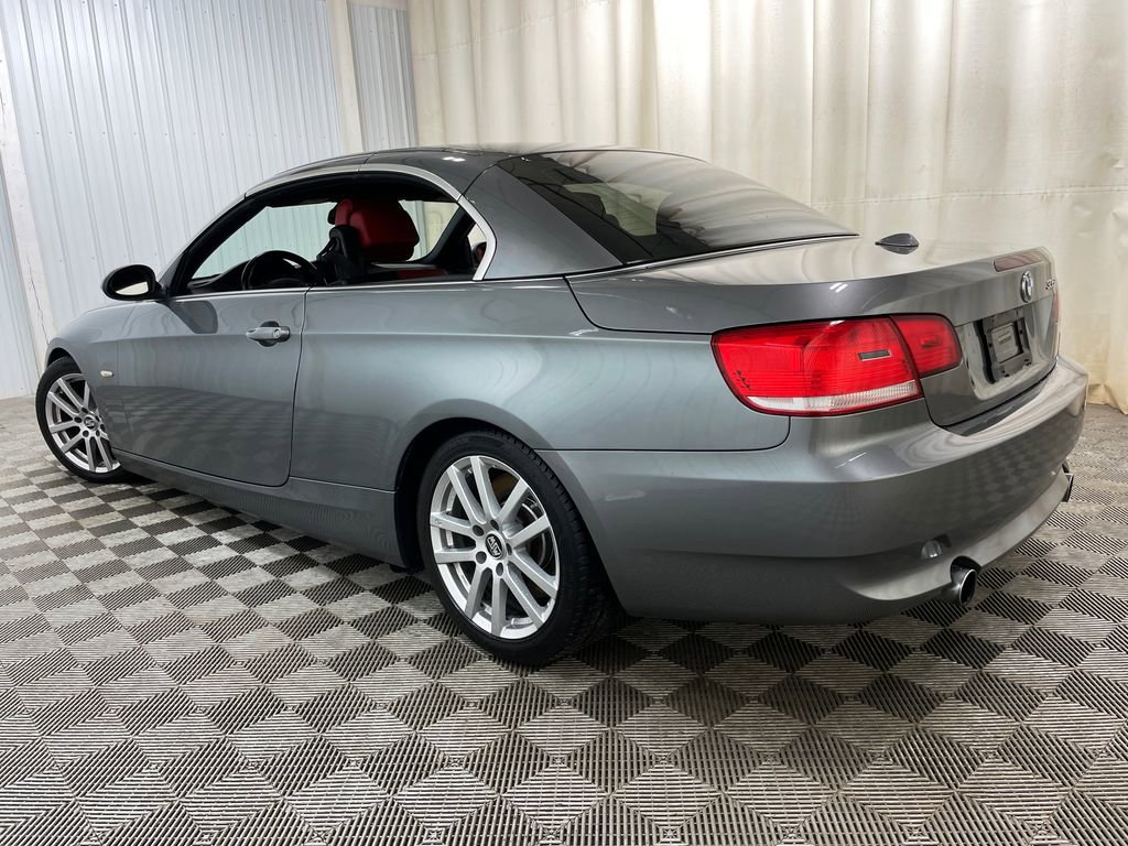 Used 2009 BMW 335i Convertible image 39