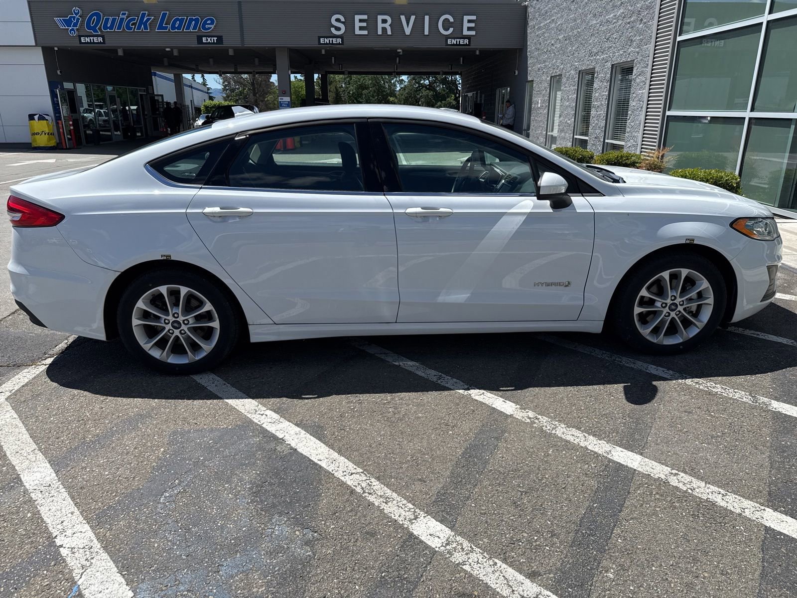 Used 2019 Ford Fusion SE FWD image 7
