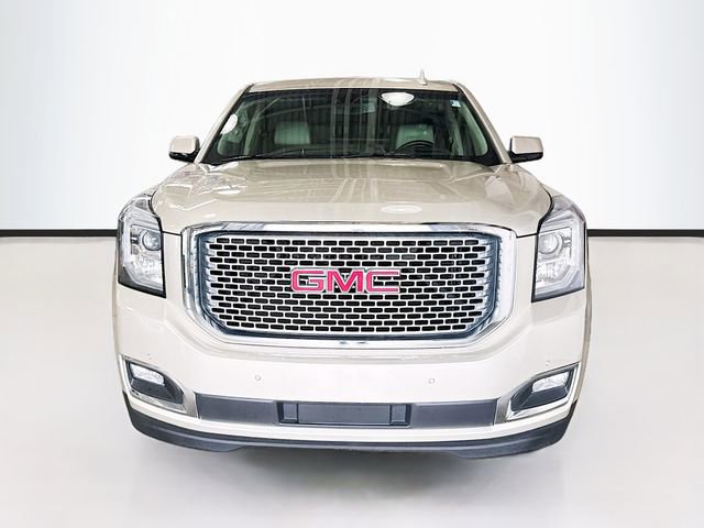 Used 2016 GMC Yukon Denali w/ Enhanced Security Package image 4