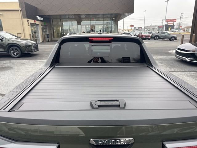 Certified 2025 Hyundai Santa Cruz Limited image 9