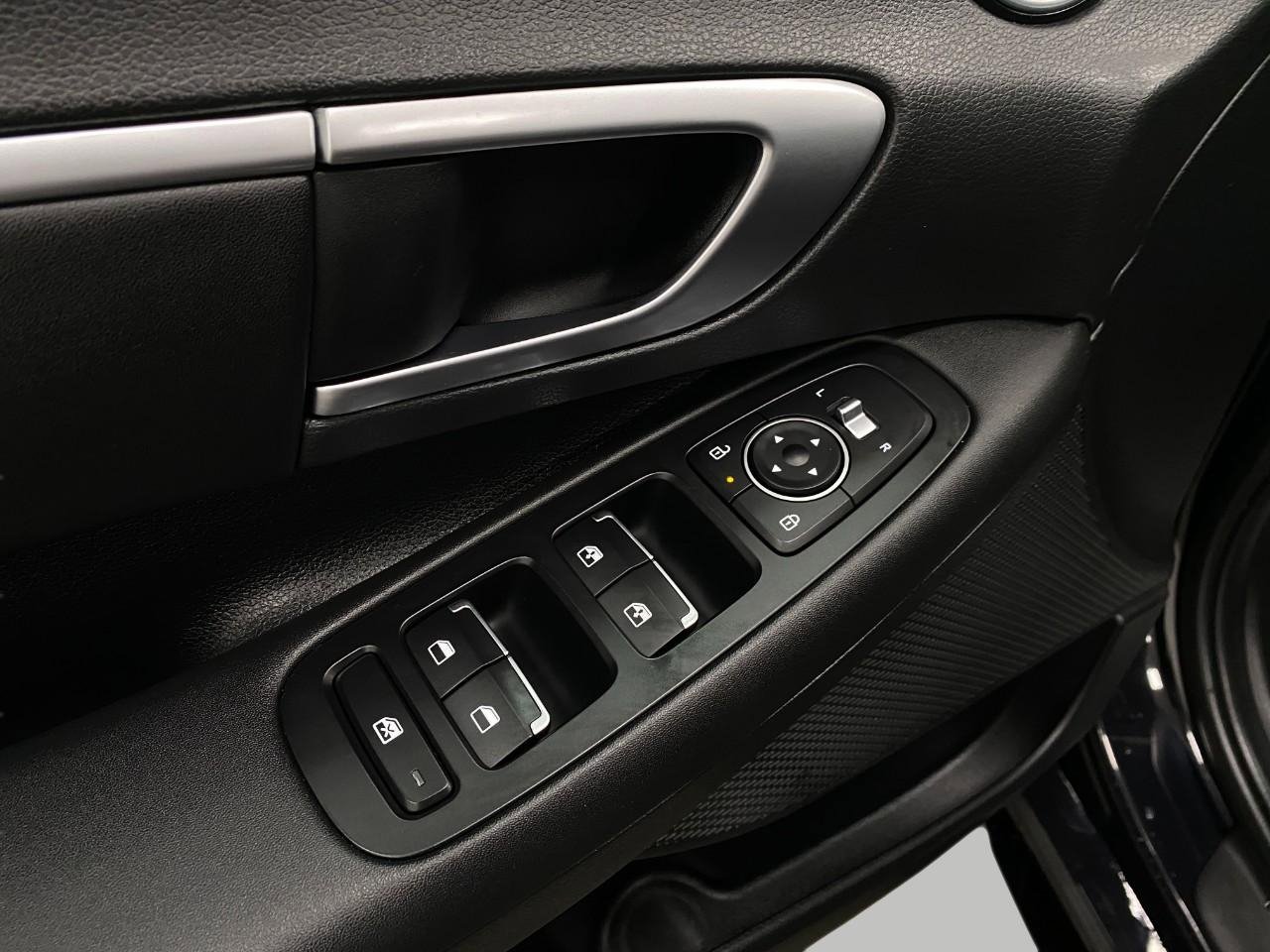 Certified 2024 Hyundai Sonata SEL w/ Convenience Package image 32