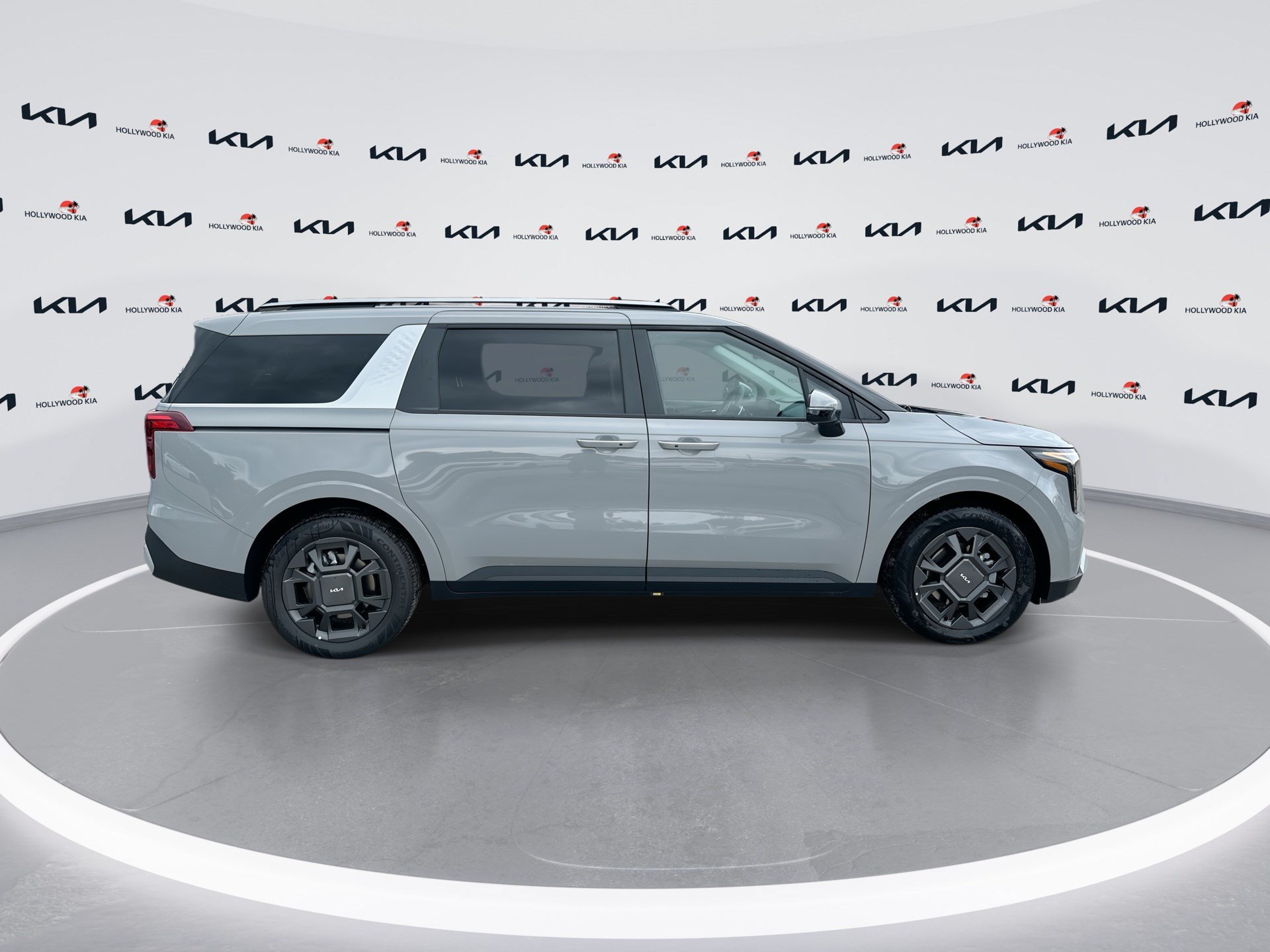 New 2026 Kia Carnival EX FWD image 9