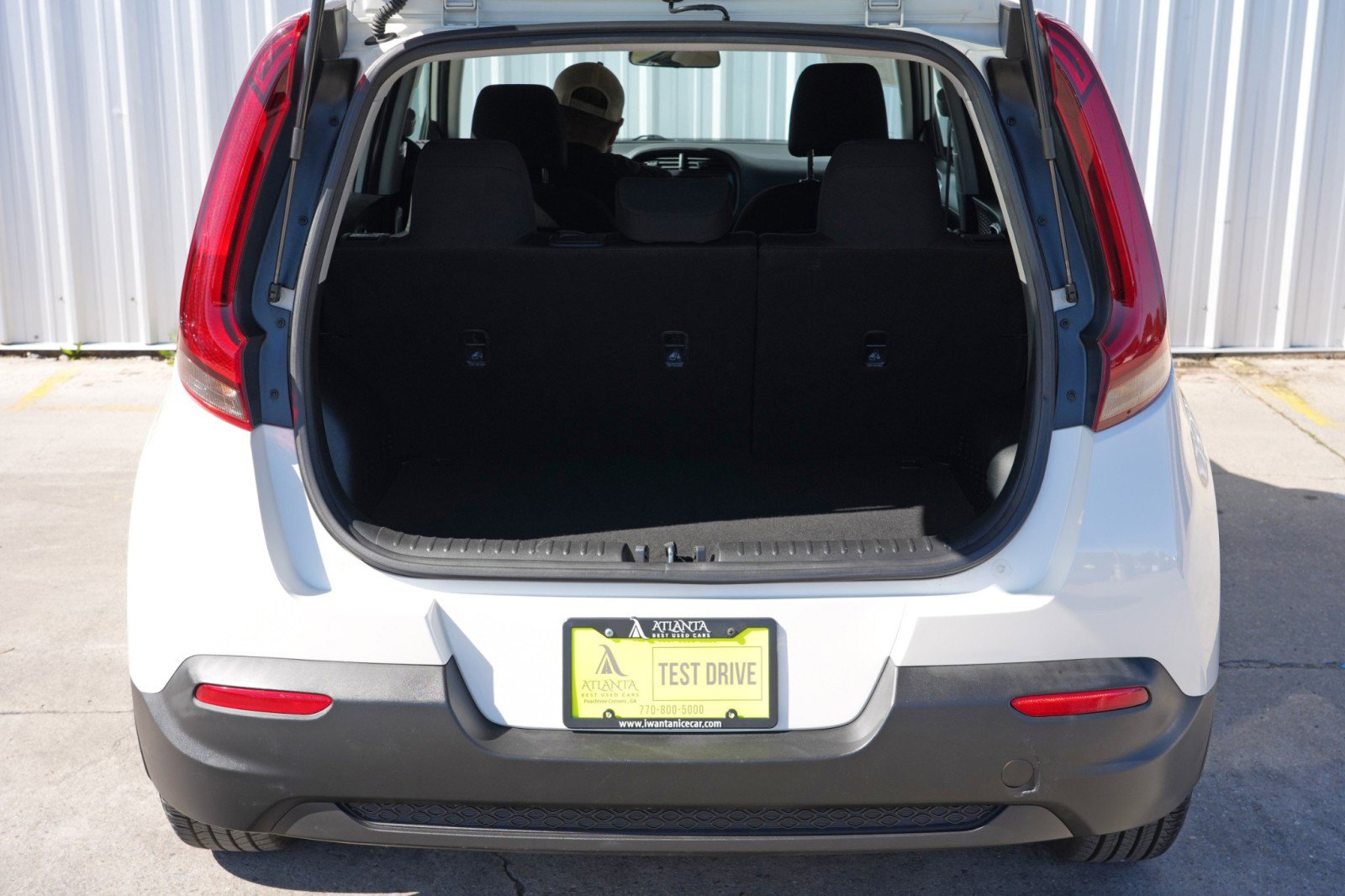 Used 2021 Kia Soul LX image 9