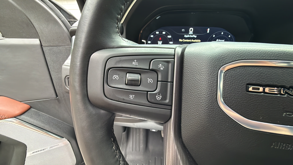 Used 2024 GMC Yukon XL Denali Ultimate AWD/4WD image 38