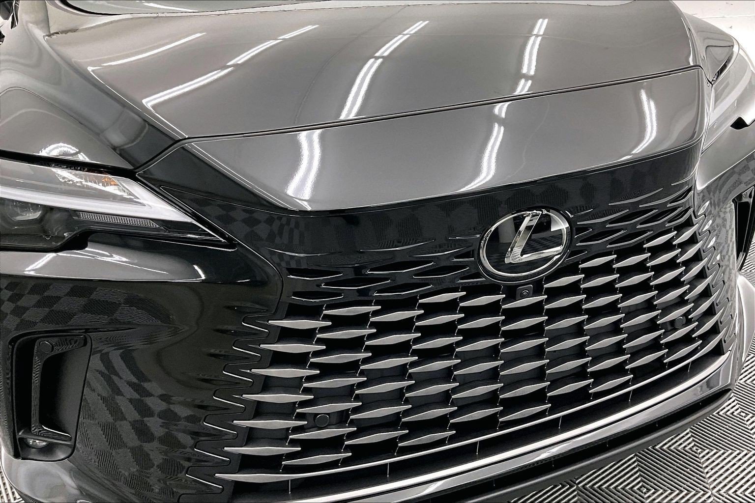 Used 2025 Lexus RX 350 Premium w/ Convenience Package FWD image 31
