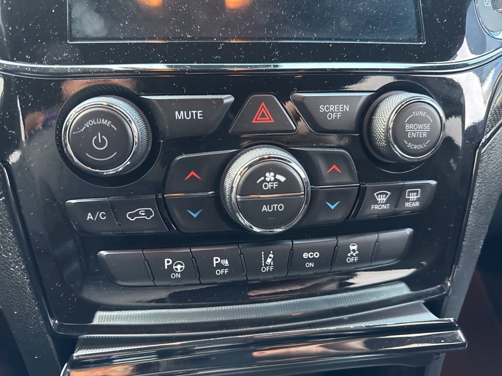Used 2020 Jeep Grand Cherokee Trackhawk AWD/4WD image 18