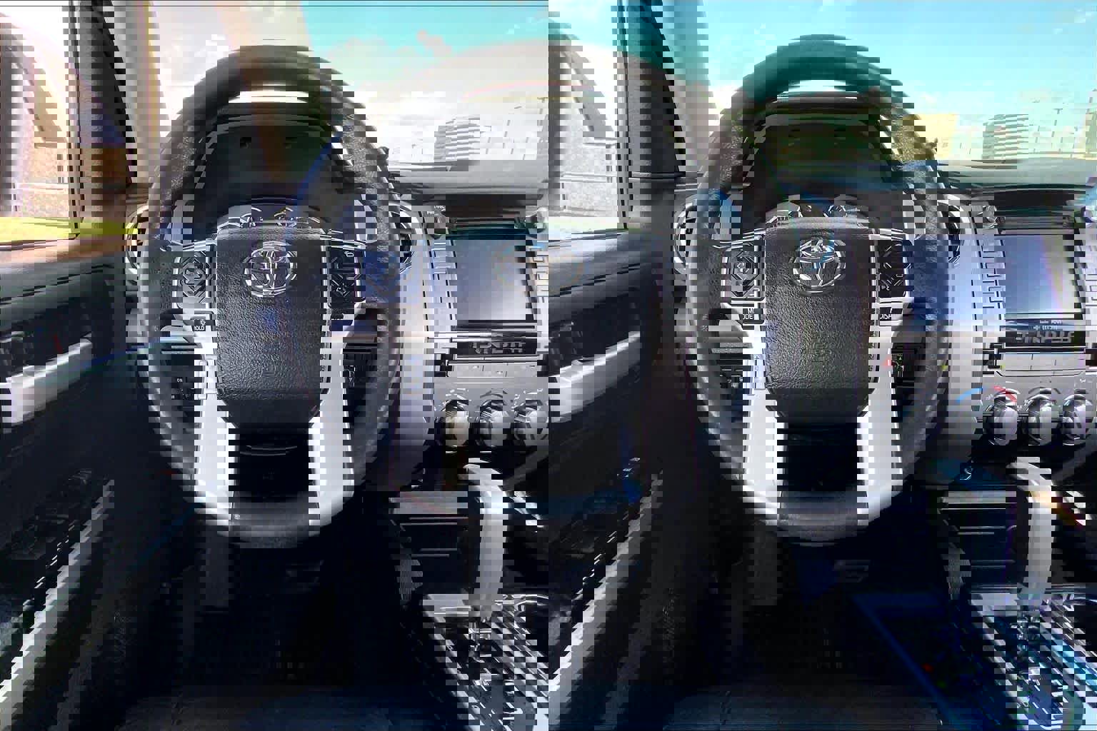 Used 2015 Toyota Tundra SR5 w/ SR5 Upgrade Package image 5