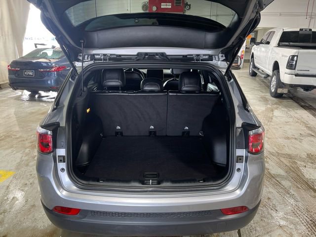 Used 2023 Jeep Compass Latitude AWD/4WD image 23