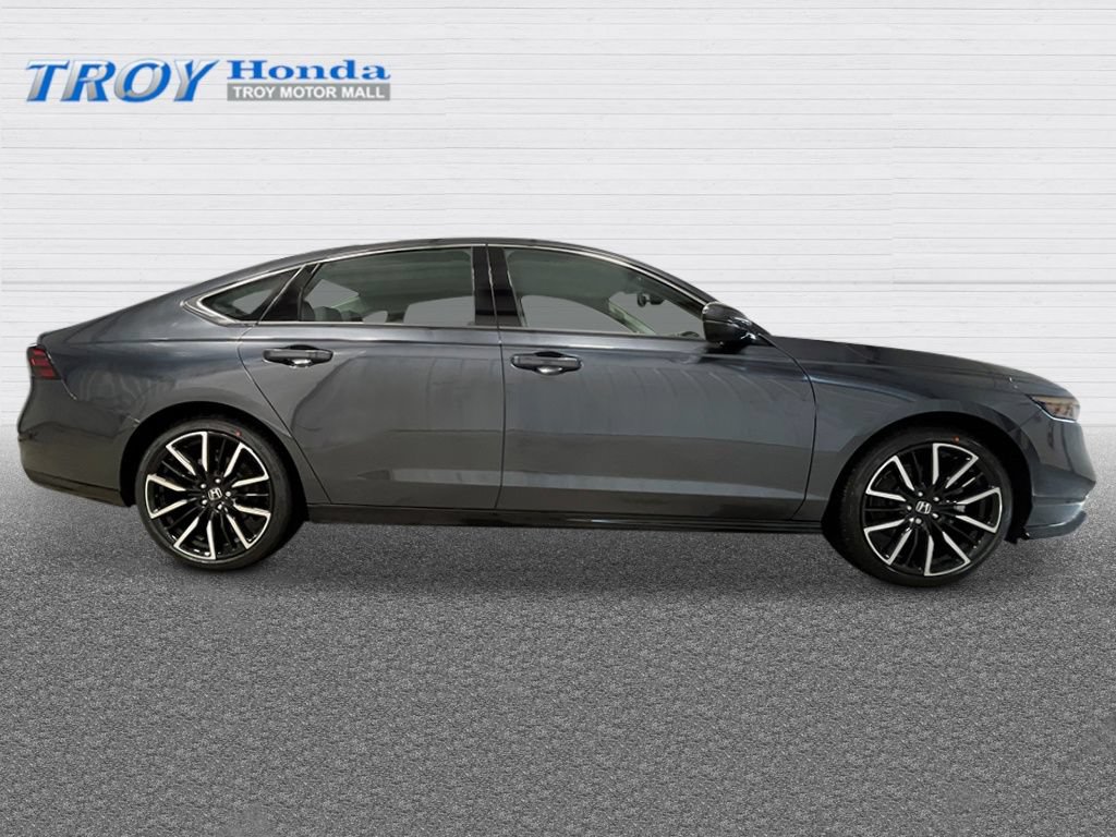 New 2026 Honda Accord Touring image 8