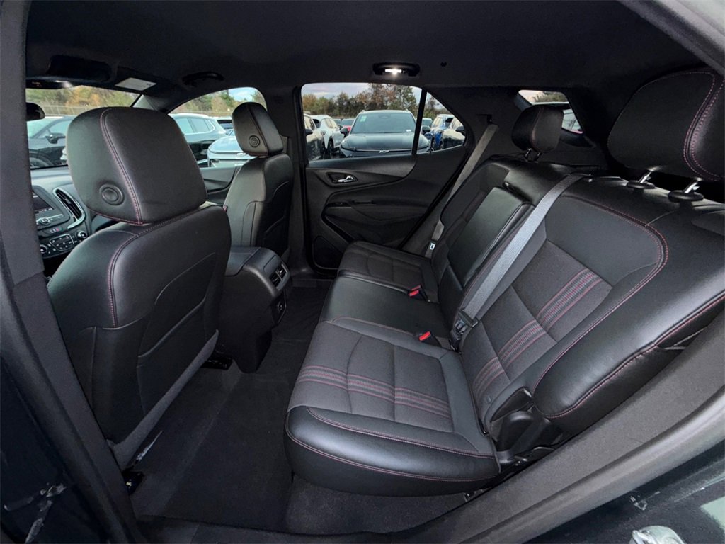 Used 2023 Chevrolet Equinox RS image 19