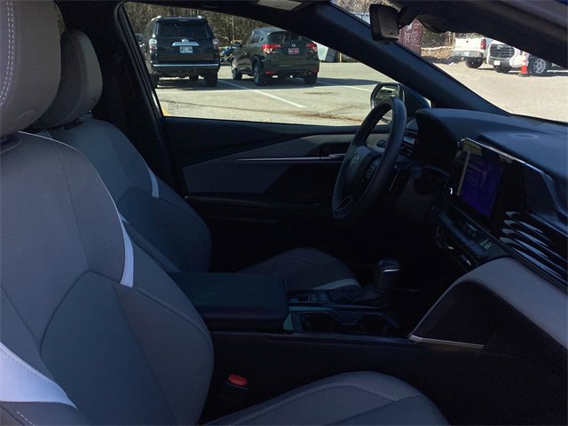 Used 2025 Toyota Camry XSE image 11