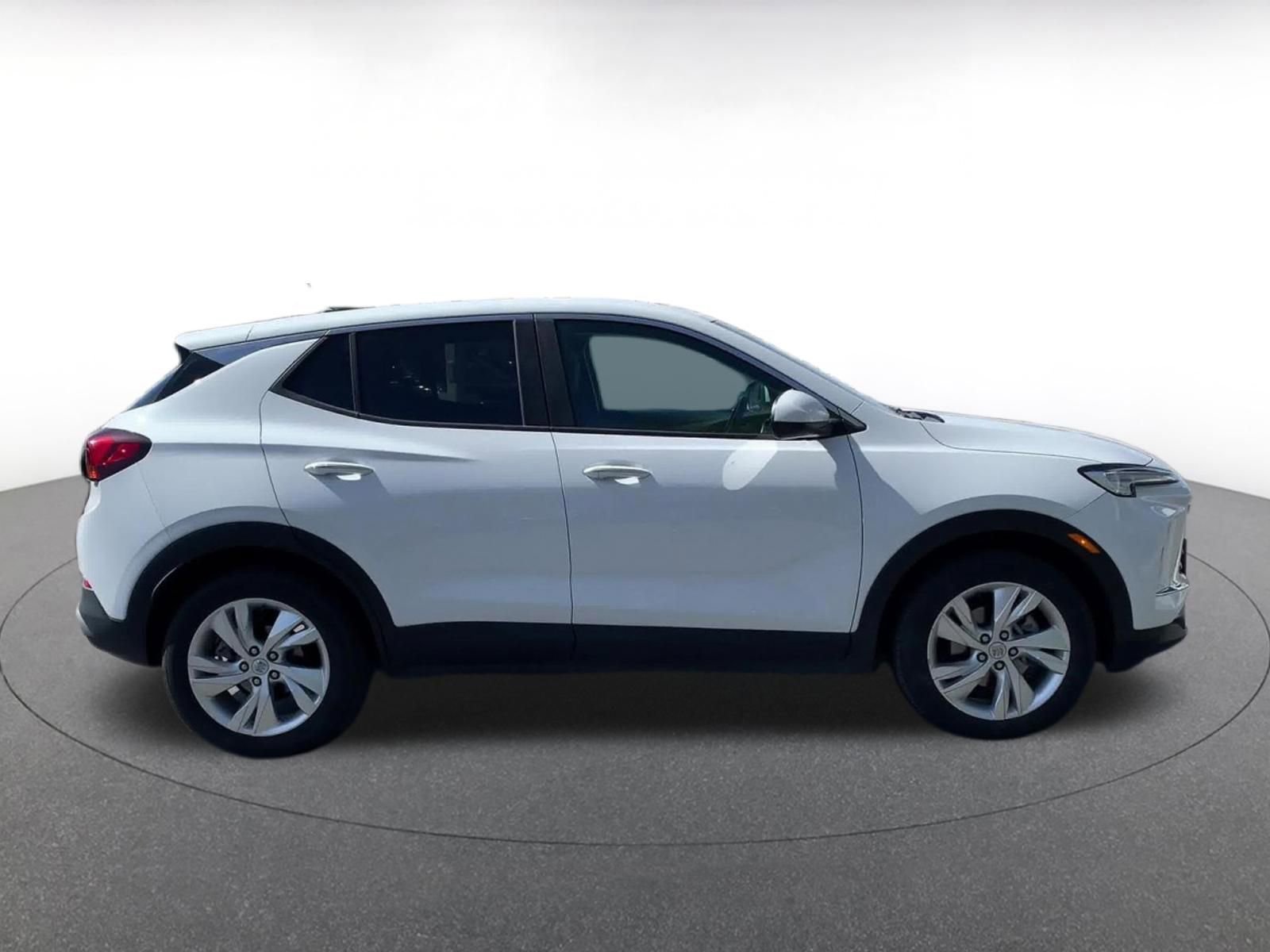 Used 2025 Buick Encore GX Preferred image 16