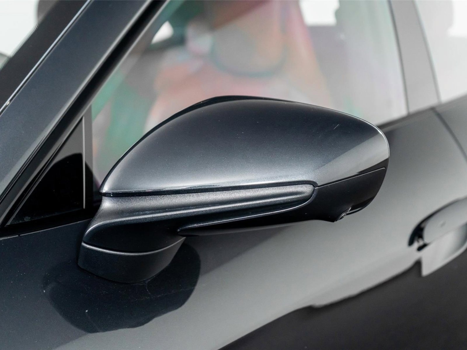 Used 2023 Porsche Taycan GTS w/ Technology Package image 27