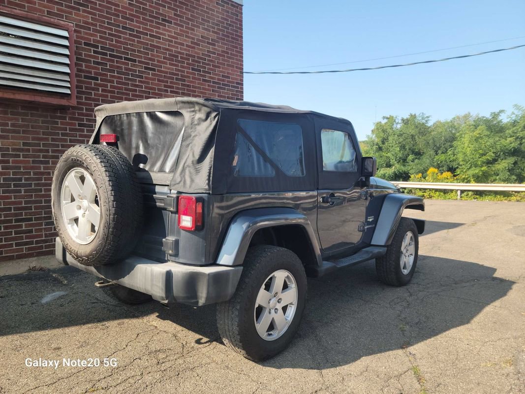 Used 2007 Jeep Wrangler Sahara AWD/4WD image 4