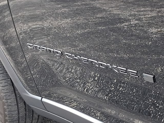 Certified 2023 Jeep Grand Cherokee L Laredo AWD/4WD image 31