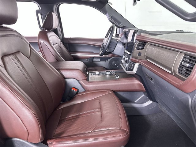 Used 2024 Ford Expedition Limited image 29