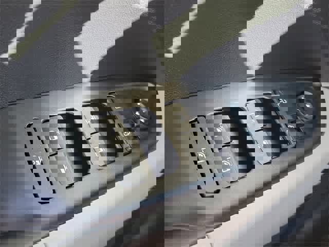 New 2026 Hyundai Venue SEL image 18