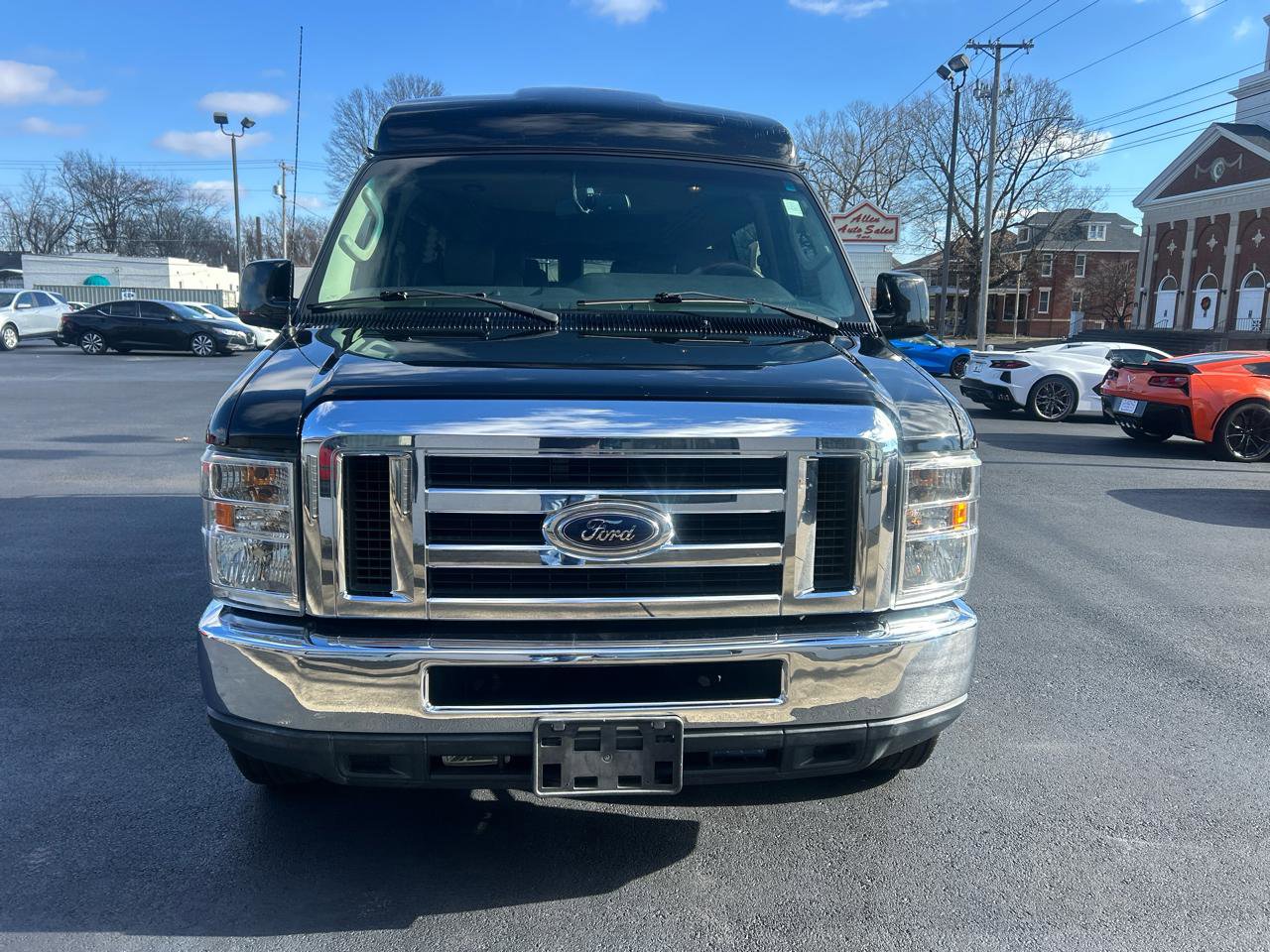 Used 2012 Ford E-150 and Econoline 150 w/ RV Plus Pkg image 2