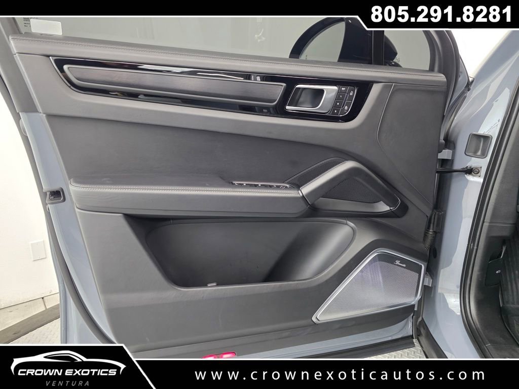 Used 2022 Porsche Cayenne Turbo GT image 24