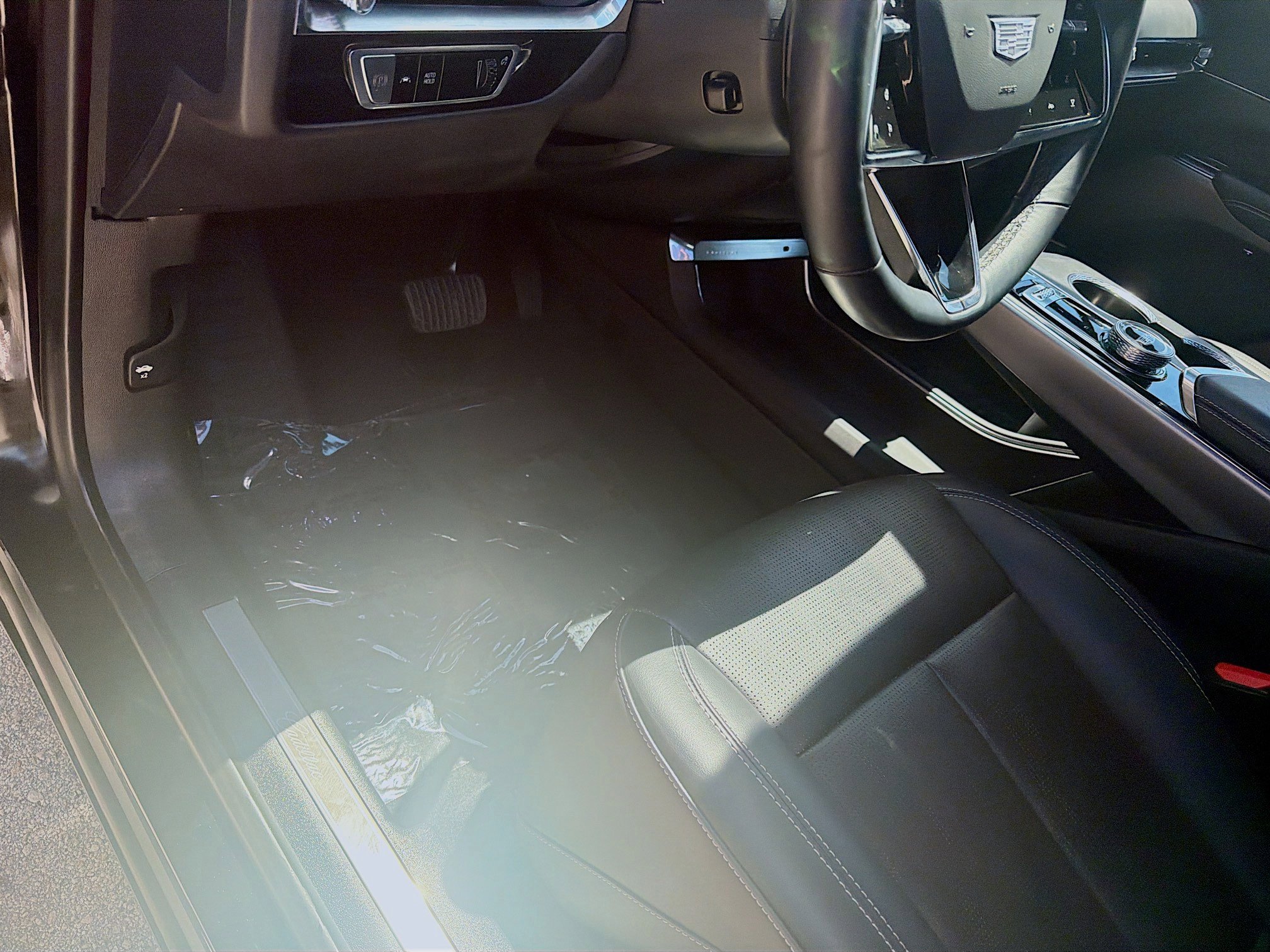 Used 2024 Cadillac Lyriq Luxury image 9