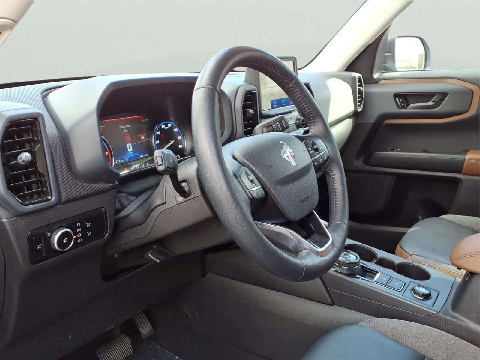 Used 2023 Ford Bronco Sport Outer Banks AWD/4WD image 14