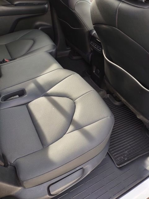 Used 2025 Toyota Grand Highlander AWD image 21