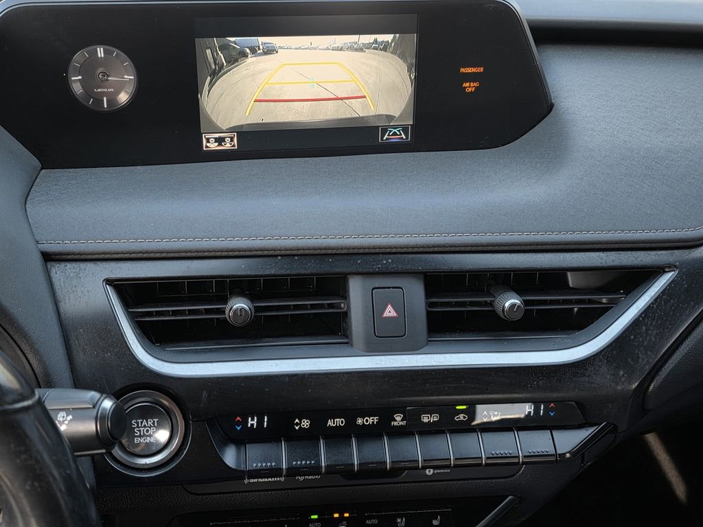 Used 2019 Lexus UX 200 w/ Premium Package image 11