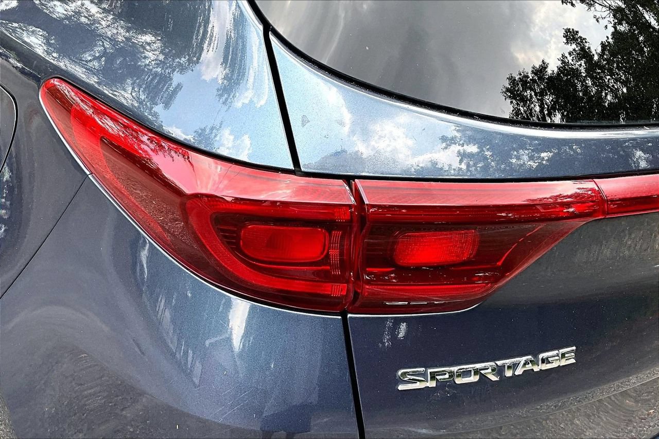 Used 2020 Kia Sportage LX FWD image 20