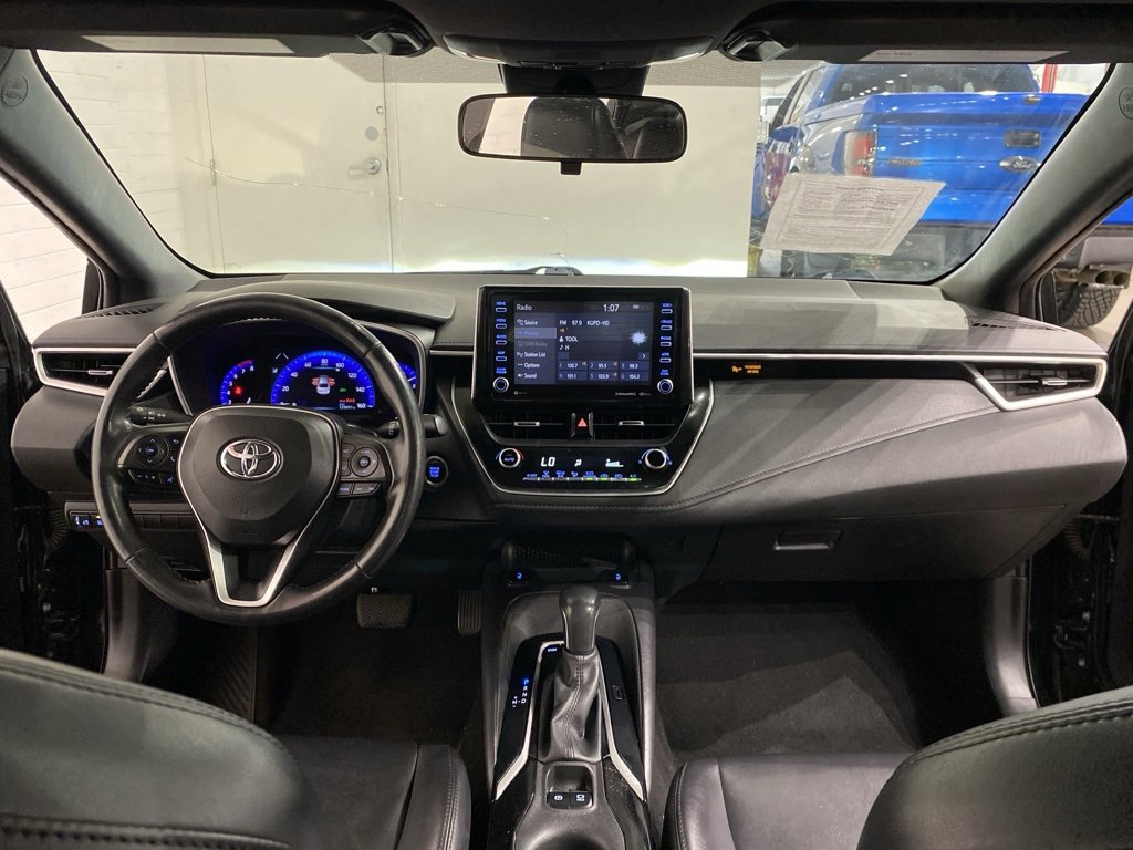 Used 2020 Toyota Corolla XSE image 11