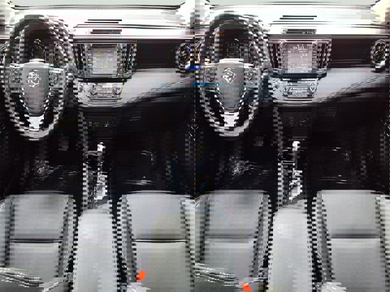 Used 2018 Toyota RAV4 Limited w/ Protection Package image 13