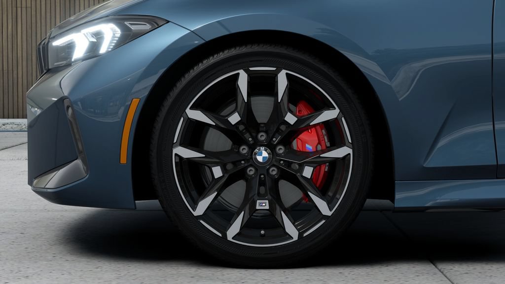 Used 2026 BMW 330i Sedan w/ M Sport Package RWD image 31
