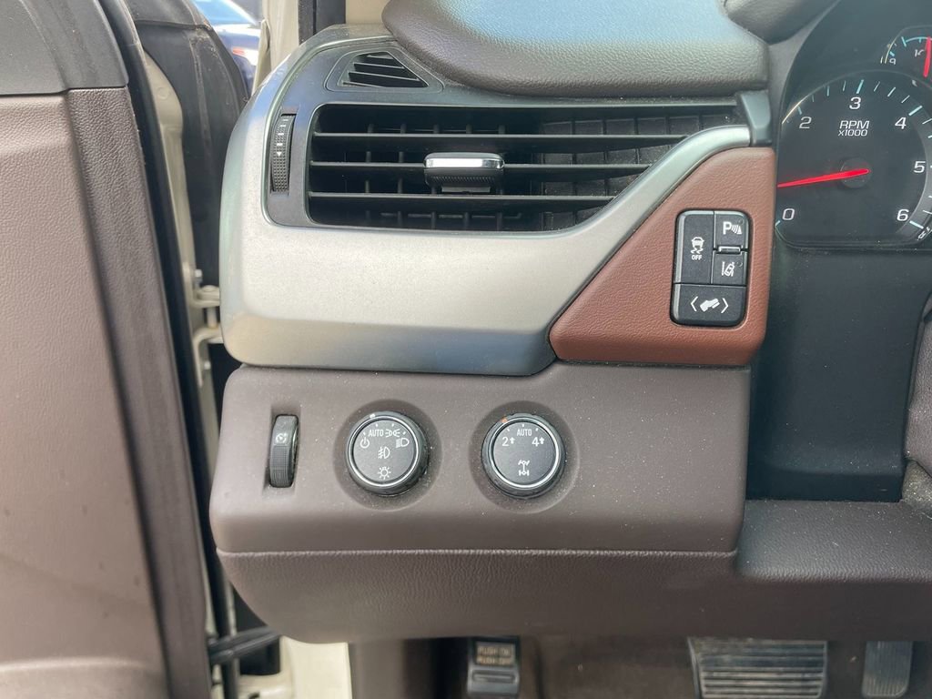 Used 2015 Chevrolet Tahoe LTZ image 14