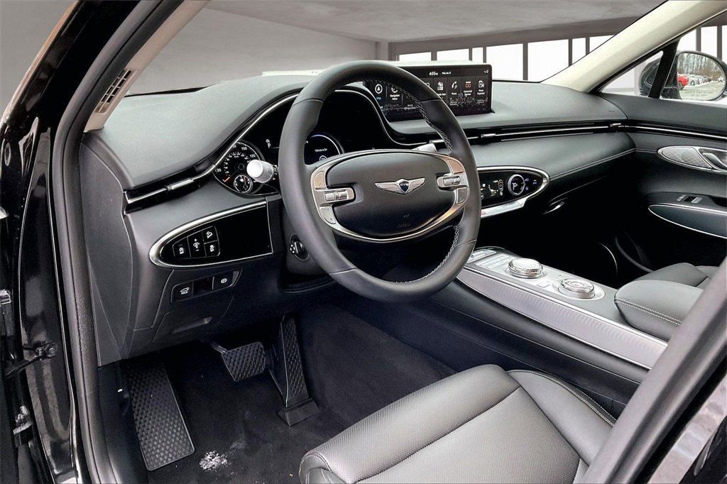Used 2024 Genesis GV70 2.5T Select w/ Select Package image 16