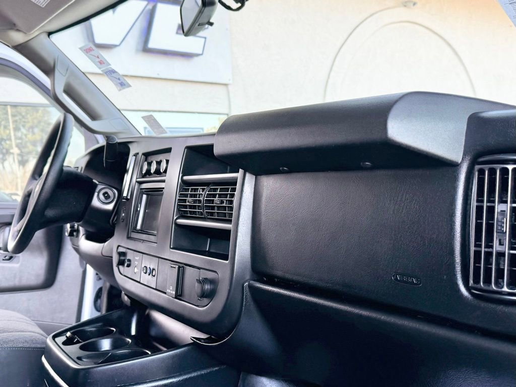 Used 2016 Chevrolet Express 2500 LT w/ LT Preferred Equipment Group RWD image 22