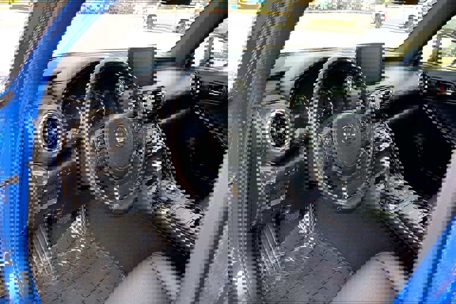 Used 2021 Lexus IS 300 w/ Accessory Package image 33