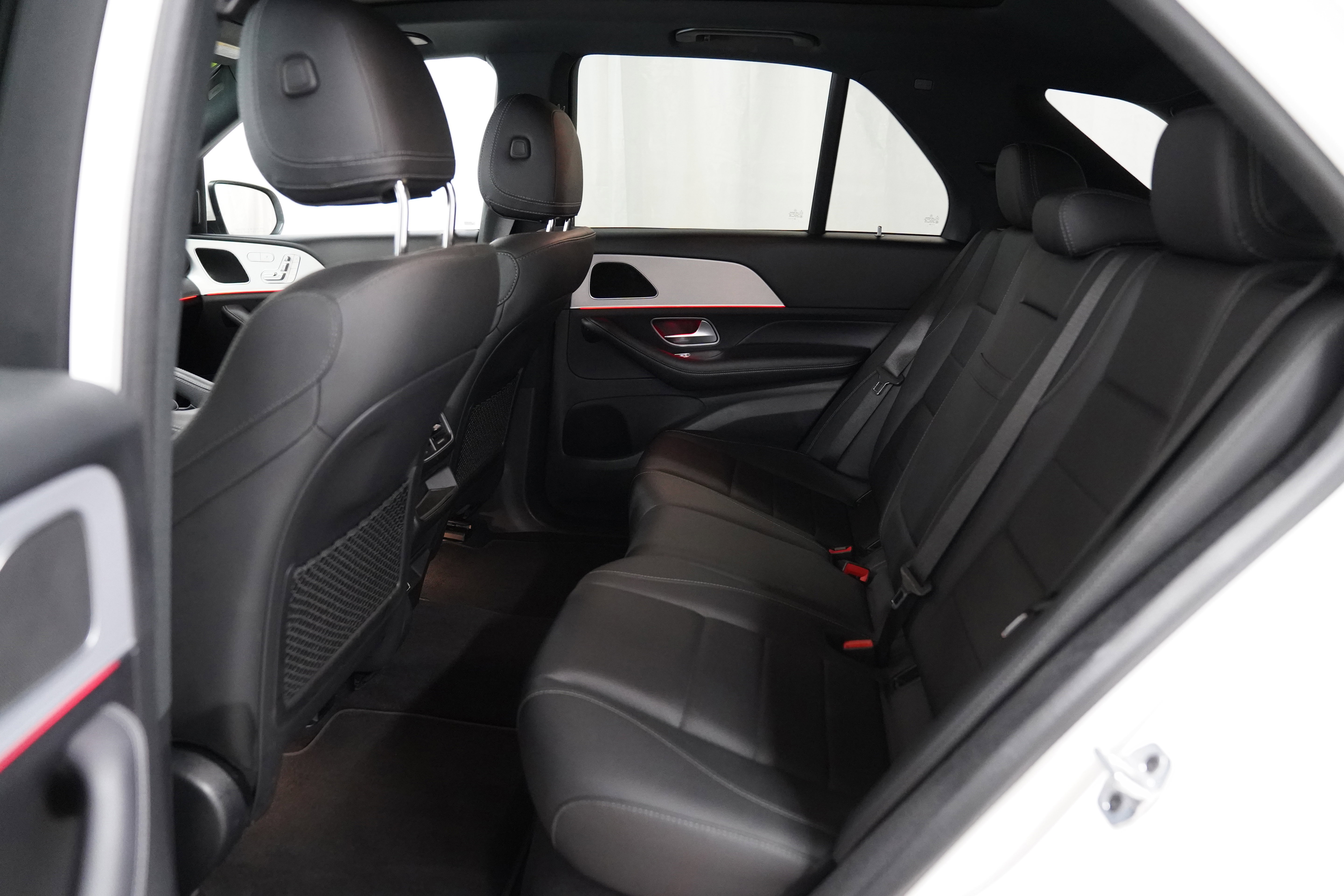 Used 2024 Mercedes-Benz GLE 350 4MATIC image 5