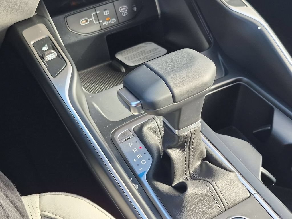 New 2026 Kia Sorento S w/ S Panoramic Sunroof Package FWD image 16