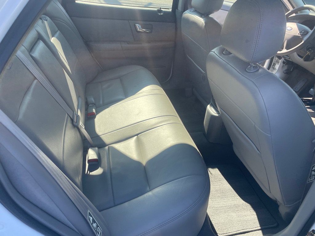 Used 2003 Ford Taurus SES FWD image 18