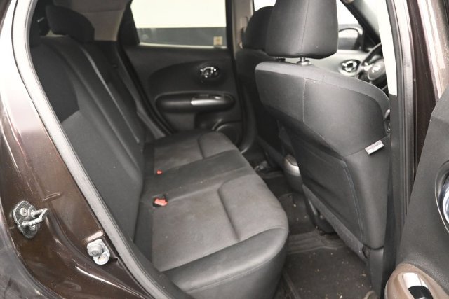 Used 2014 Nissan Juke S FWD image 22