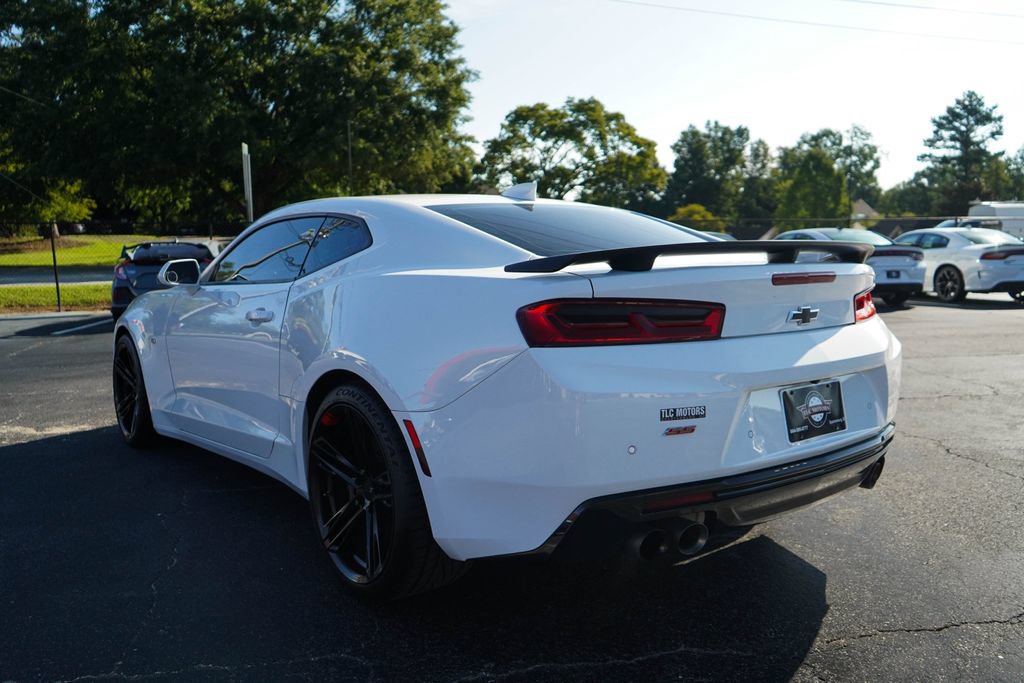 Used 2017 Chevrolet Camaro SS RWD image 3