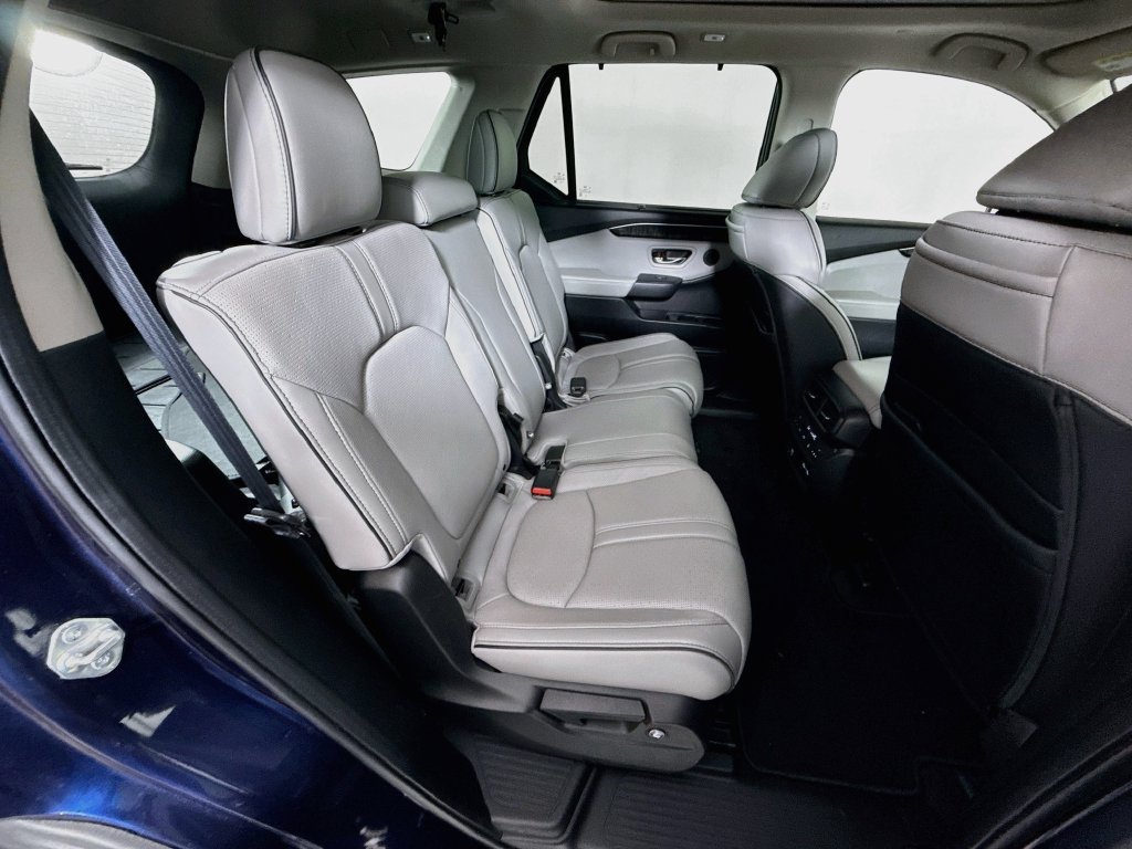 Used 2023 Honda Pilot Elite image 29