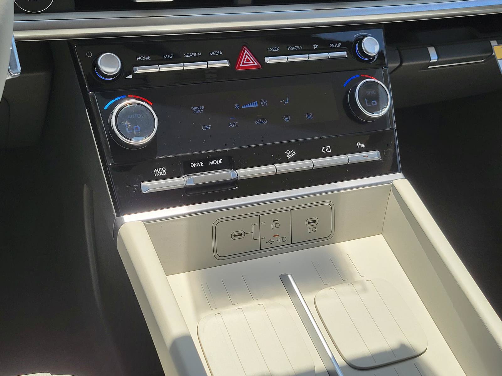 New 2027 Hyundai Santa Fe SE FWD image 19