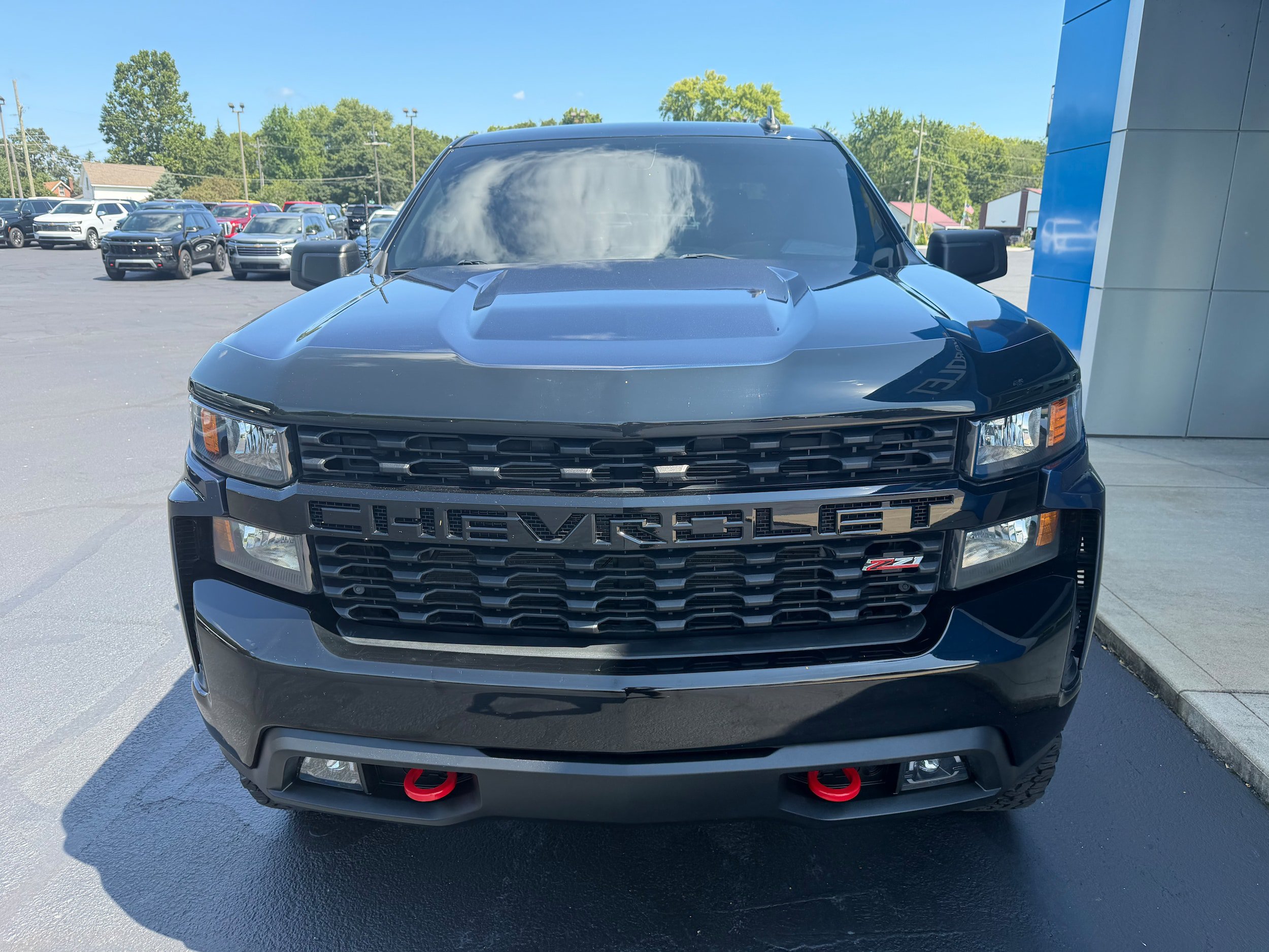 Used 2021 Chevrolet Silverado 1500 Custom Trail Boss AWD/4WD image 10