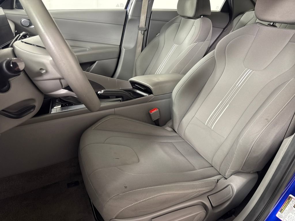 Certified 2024 Hyundai Elantra SEL image 13