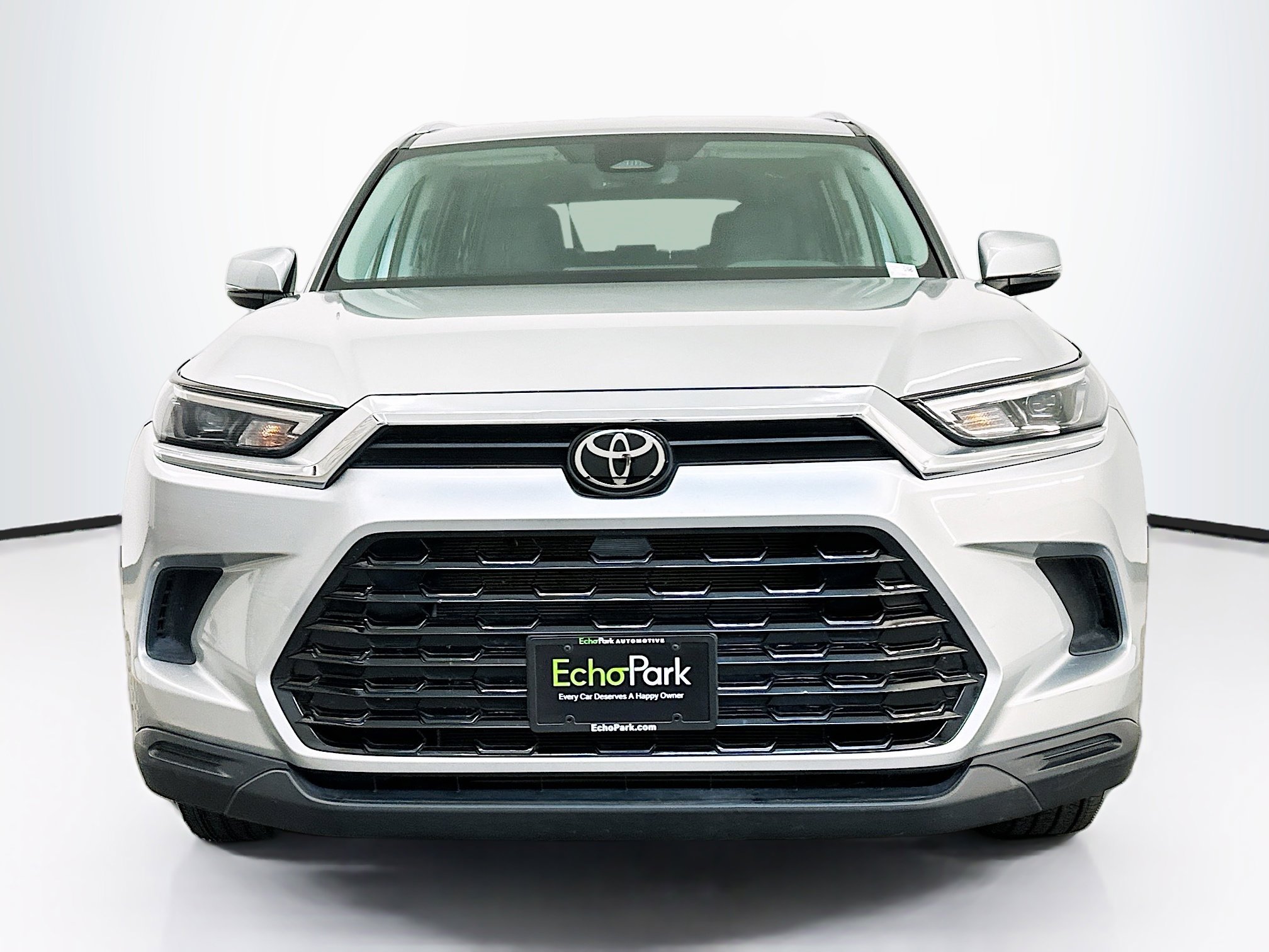 Used 2025 Toyota Grand Highlander AWD image 2