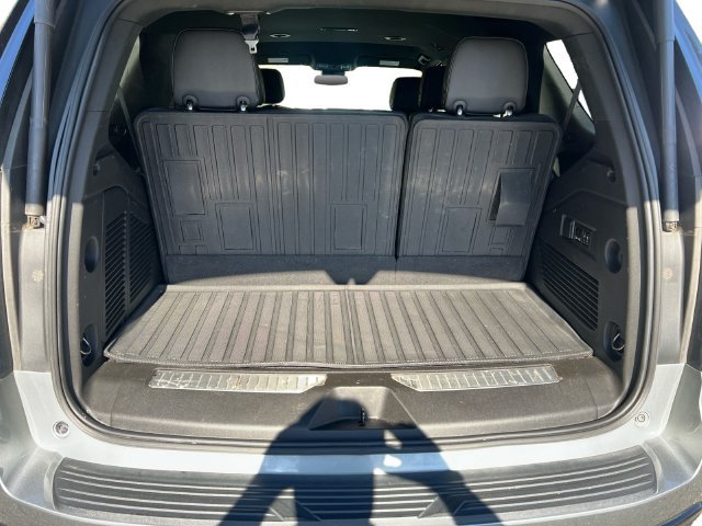 Used 2024 Chevrolet Tahoe RST w/ RST Performance Edition AWD/4WD image 19