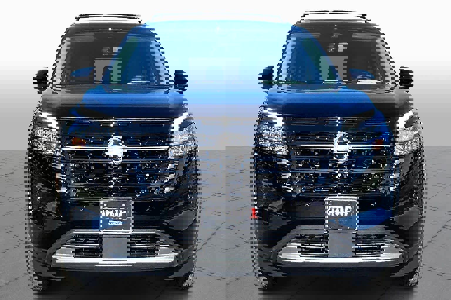 New 2026 Nissan Pathfinder Platinum image 3